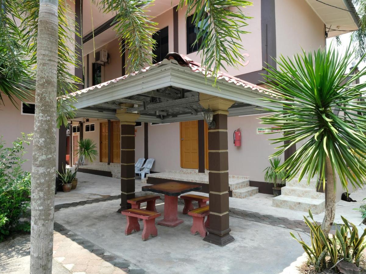 OYO 44005 Senangin Resort&Cafe Tumpat Eksteriør billede